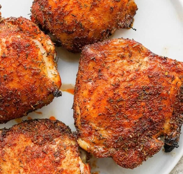 Here’s a streamlined Air Fryer Chicken Thighs recipe for crispy, juicy results without deep frying: